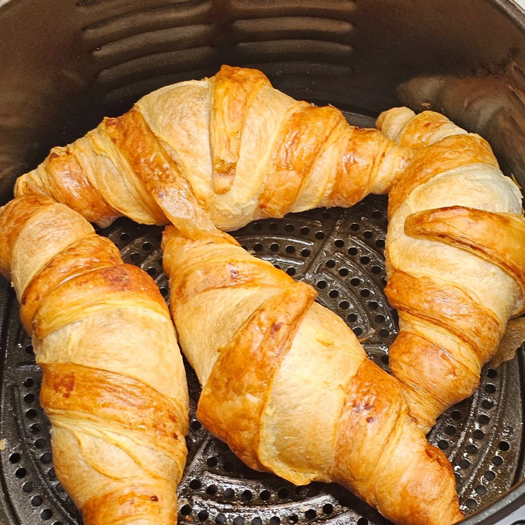 air fryer croissants in Minutes Easy, quick and healthy recipes from the comfort of your kitchen