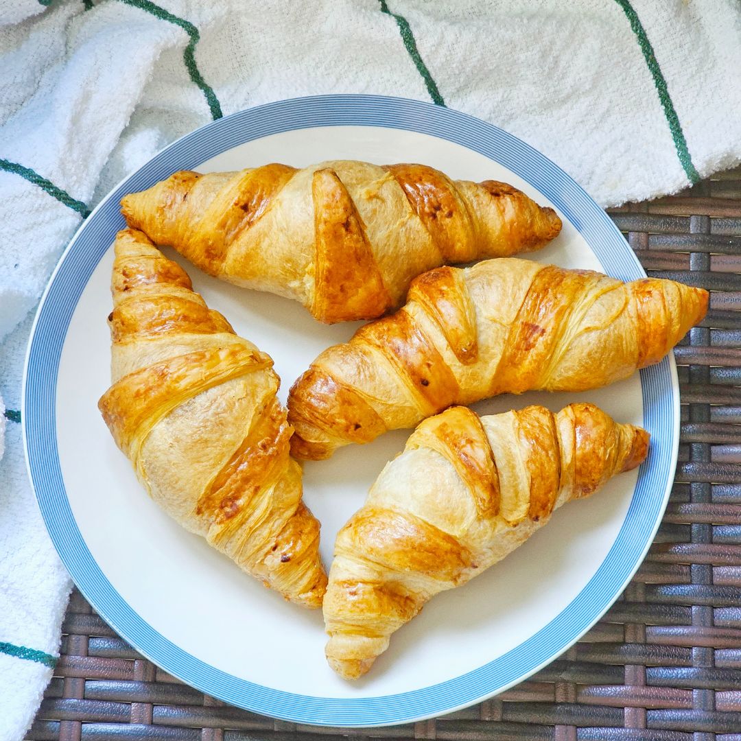 air fryer croissants in Minutes - More Tortilla recipes on the blog